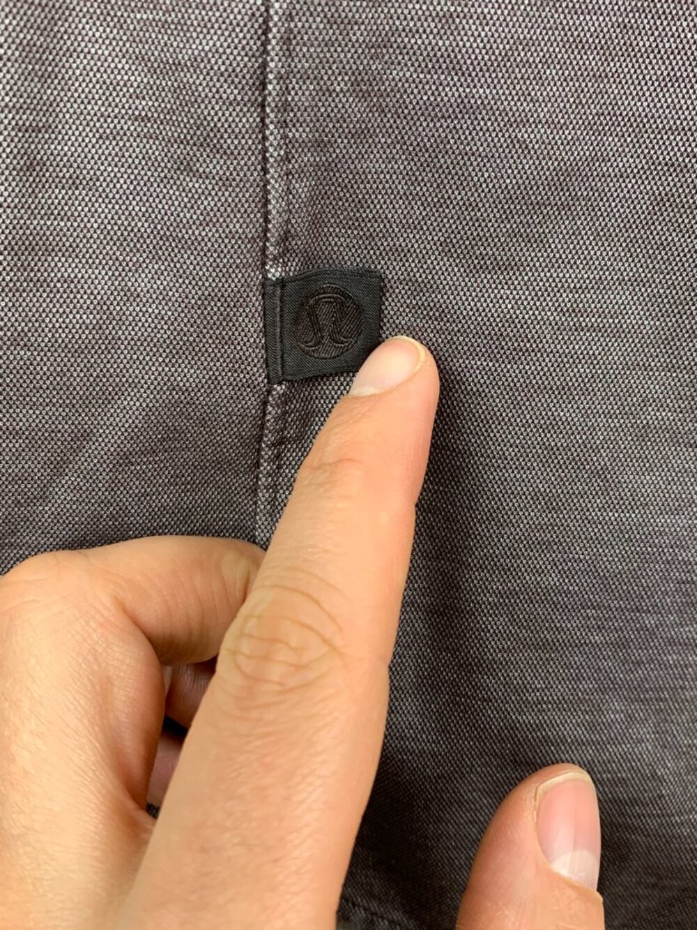 Lululemon Mens Shirt Medium Purple Heather Commission Long Sleeve Button Up - Picture 6 of 6